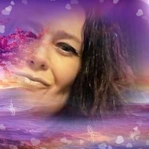 Meet your Posher, Cristina